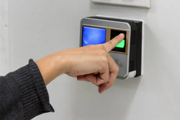 Lector biométrico de huella para control de accesos